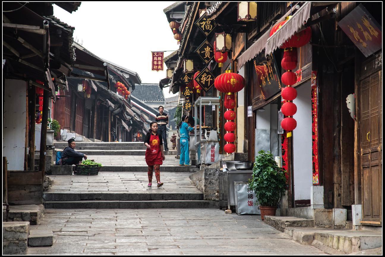 鲜奶运输车找不同